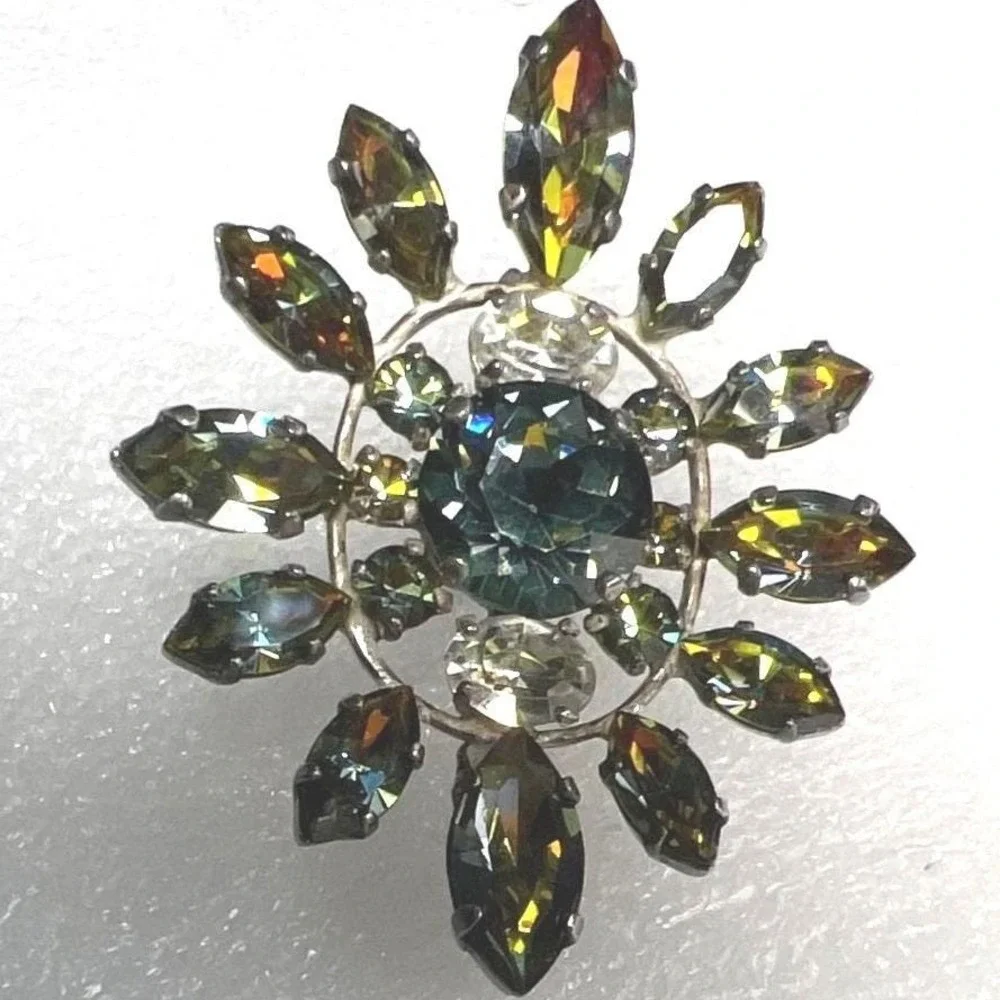 Vintage  Watermelon Rhinestone Brooch Pin Faceted Sunburst Silver‎ Tone